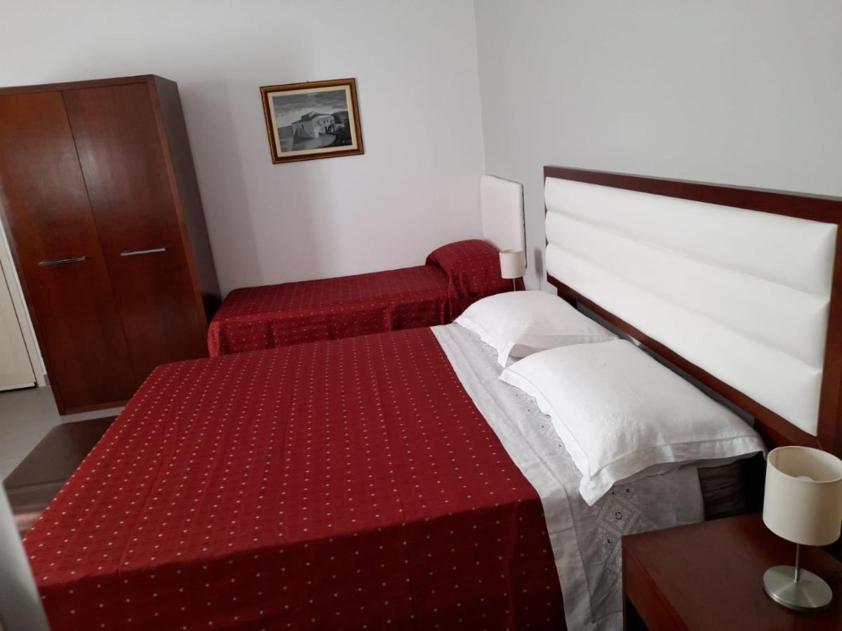 Siracusa Breakfast & Rooms Сиракуза Екстериор снимка
