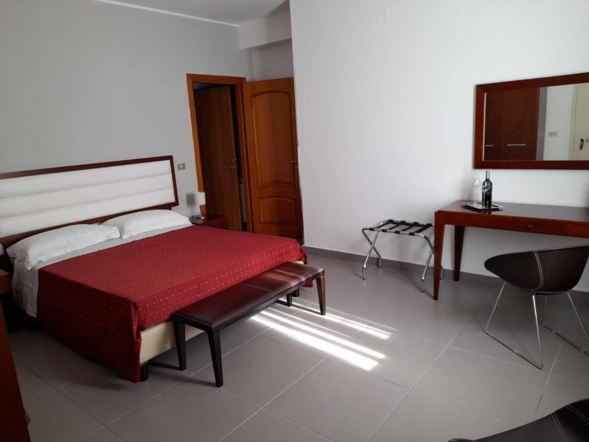 Siracusa Breakfast & Rooms Сиракуза Екстериор снимка