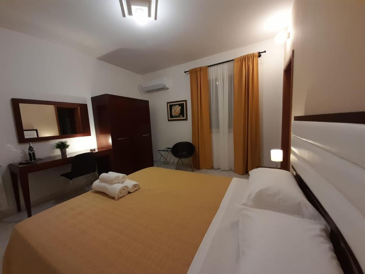Siracusa Breakfast & Rooms Сиракуза Екстериор снимка